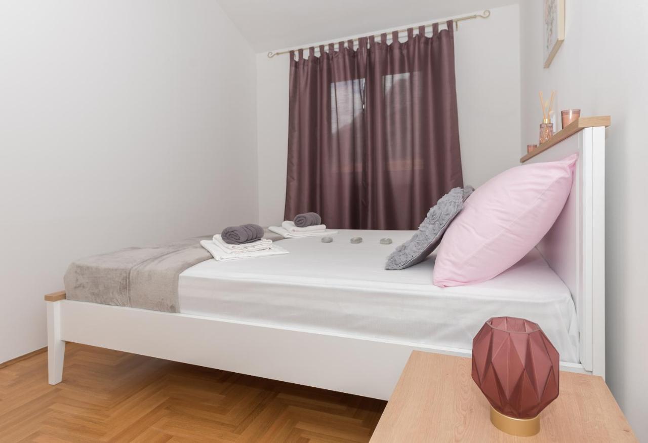 Deluxe 3 Bedroom Apartment With Sea View Baška Voda Екстериор снимка