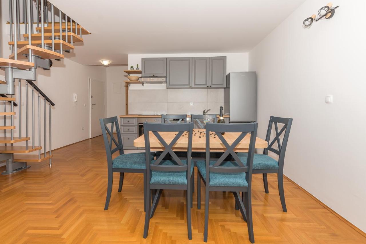 Deluxe 3 Bedroom Apartment With Sea View Baška Voda Екстериор снимка
